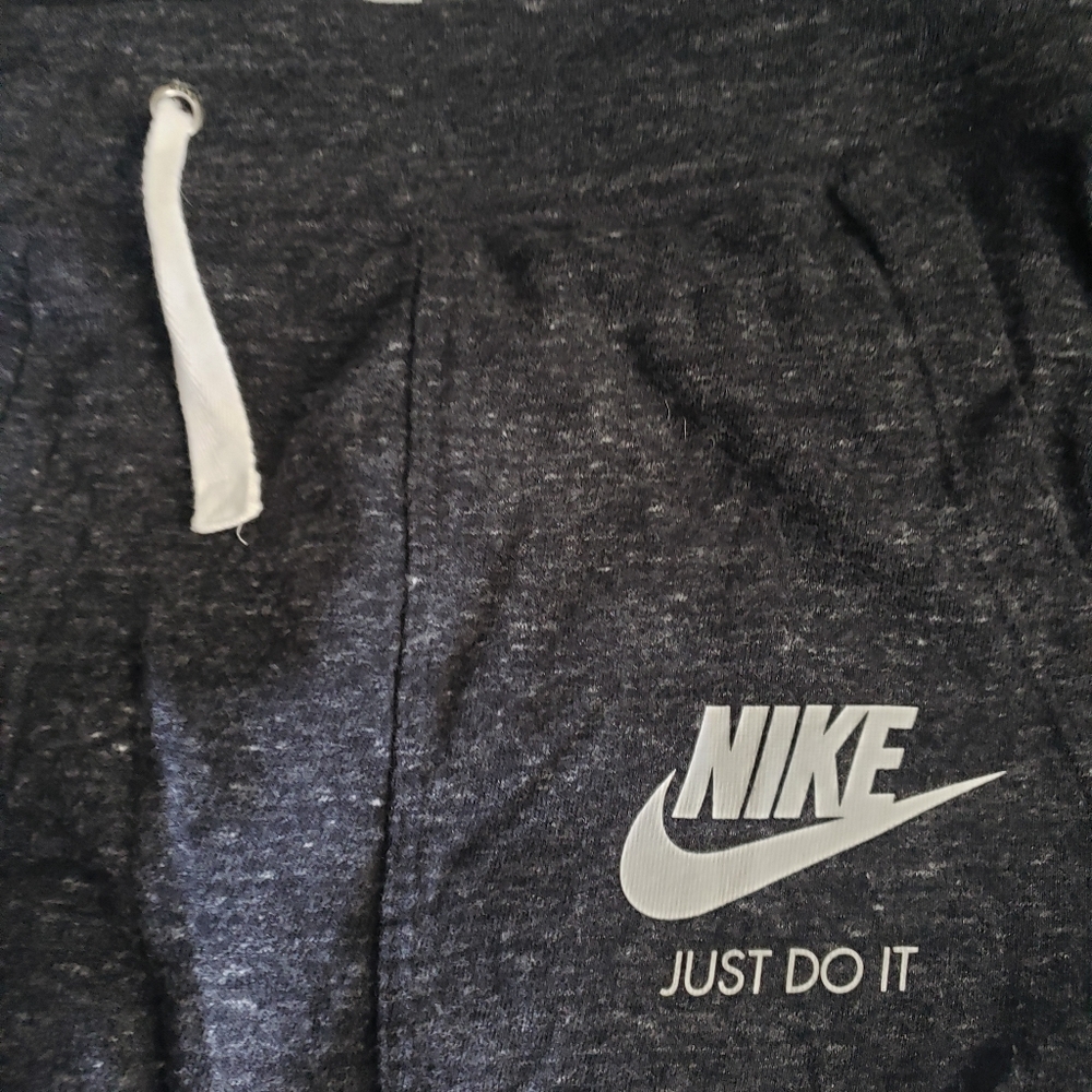 Nike Varsity Women's Capris